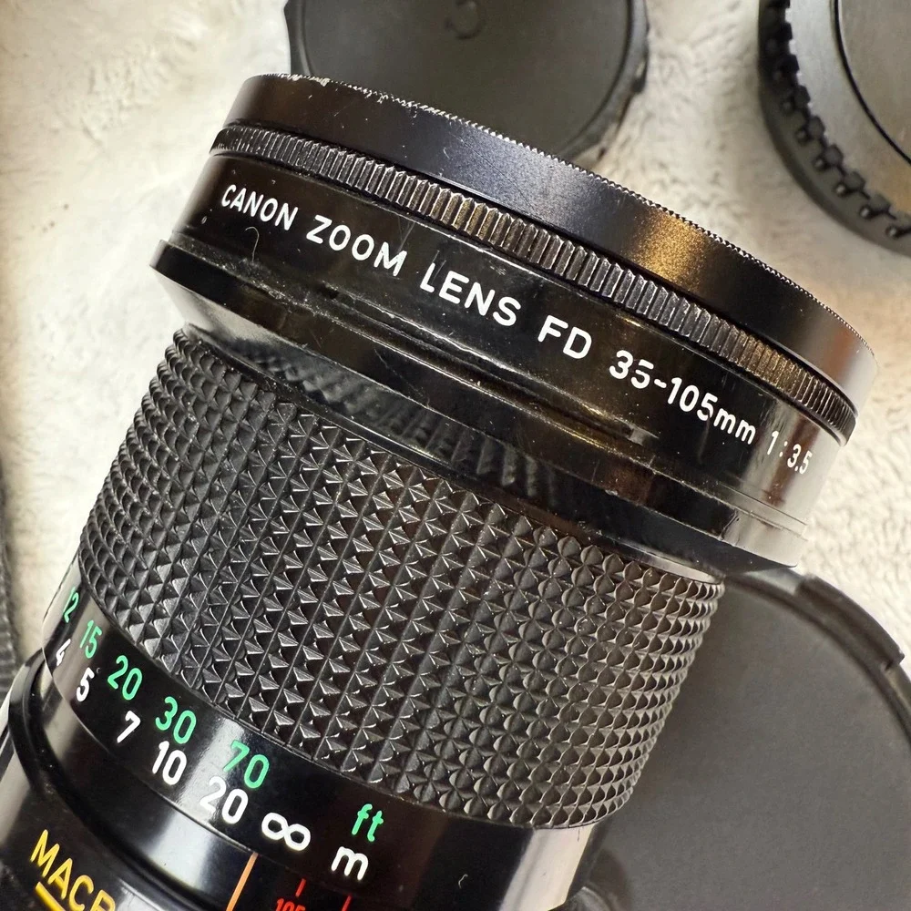 Canon T70 35mm Film Camera FD 35-105mm f3.5 Zoom Lens Vivitar 75-205mm Lens Case